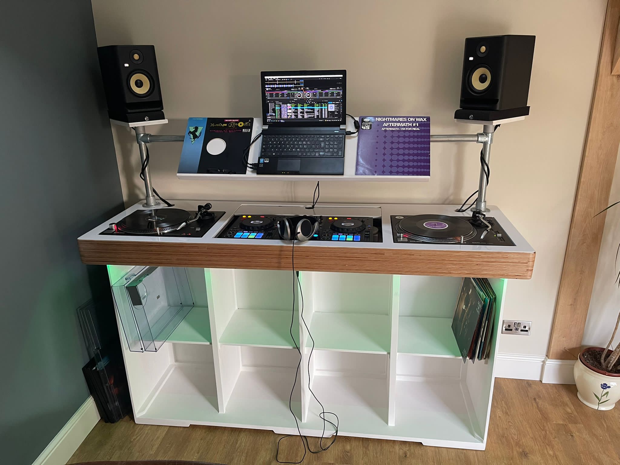 CosmoPOD Home Studio
